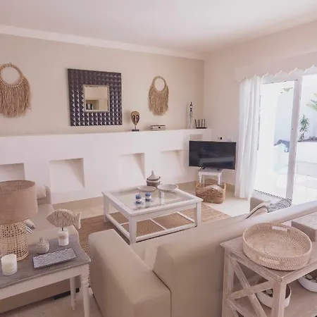 Villa Tiguaro Piscina Climat Jacuzzy Ac 9 12 Corralejo